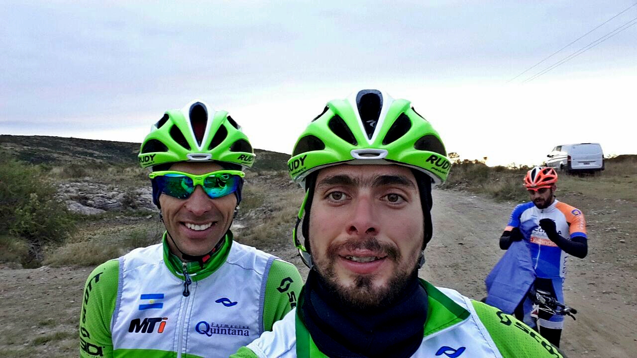 Tres ciclistas puntanos correrán el Desafío al Valle del Río Pinto