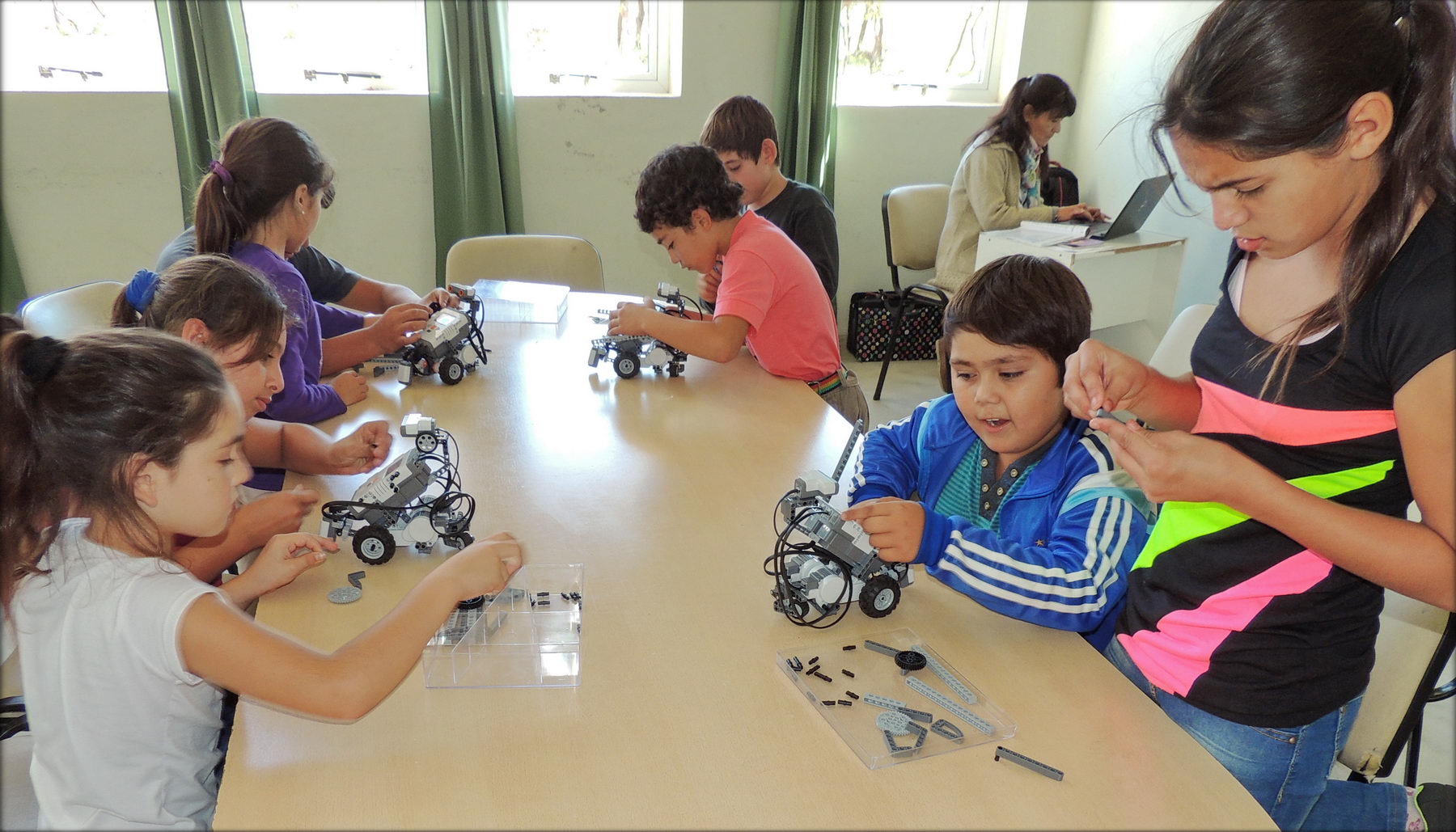 Alumnos del sur provincial se divirtieron con los robots de la ULP