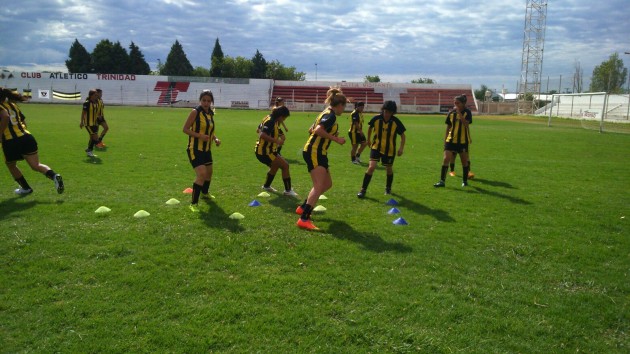 Fútbol femenino: el fin de semana se juega la octava fecha.