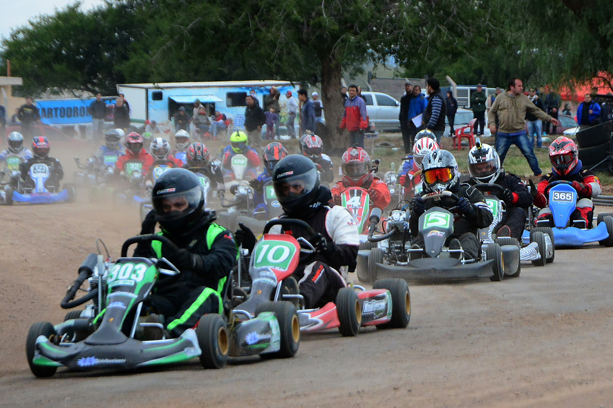 Jornada patria del karting puntano