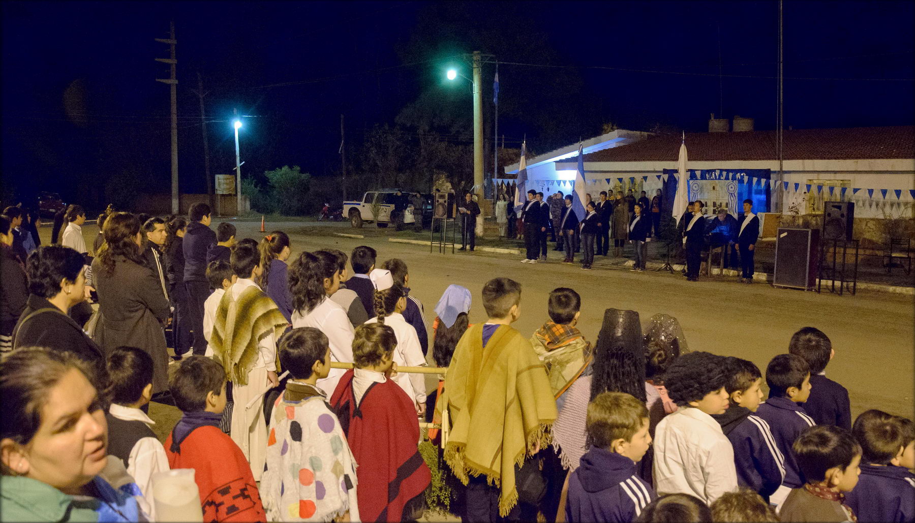 Alumnos de Leandro N. Alem, protagonistas de un gran festejo patrio