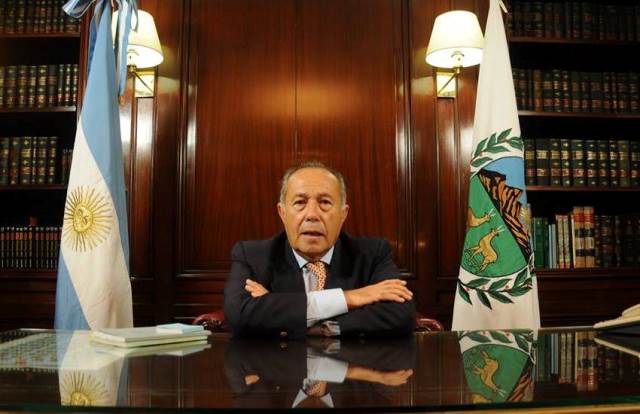 Una película peronista con la voz de Adolfo Rodríguez Saá