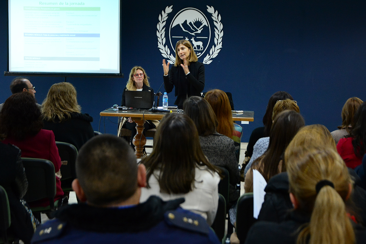 La Corte Suprema de Justicia dicta una capacitación sobre violencia doméstica y explotación sexual