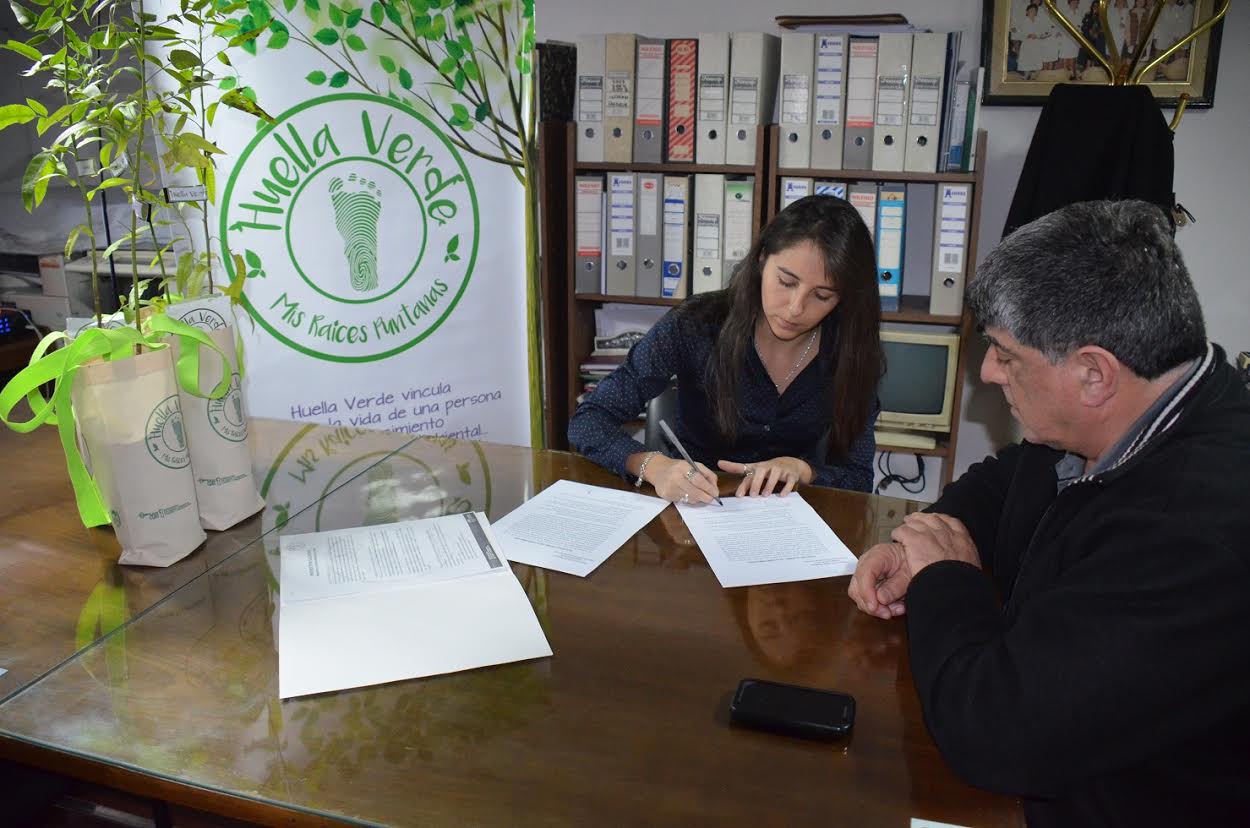 Huella Verde sigue creciendo: el Sanatorio Rivadavia se sumó a la iniciativa ambiental