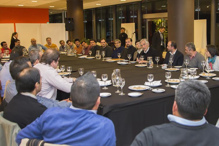 Rodríguez Saá se reunió con representantes de 34 gremios de San Luis y Villa Mercedes