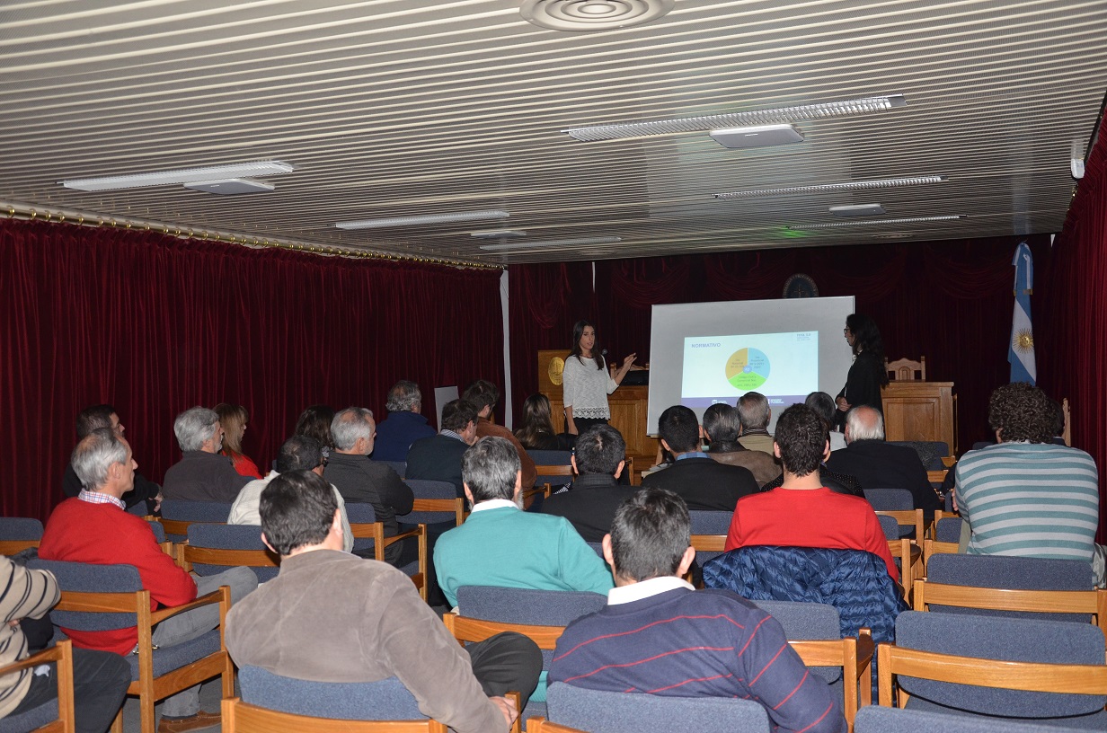 Capacitación en el Colegio de Agrimensores