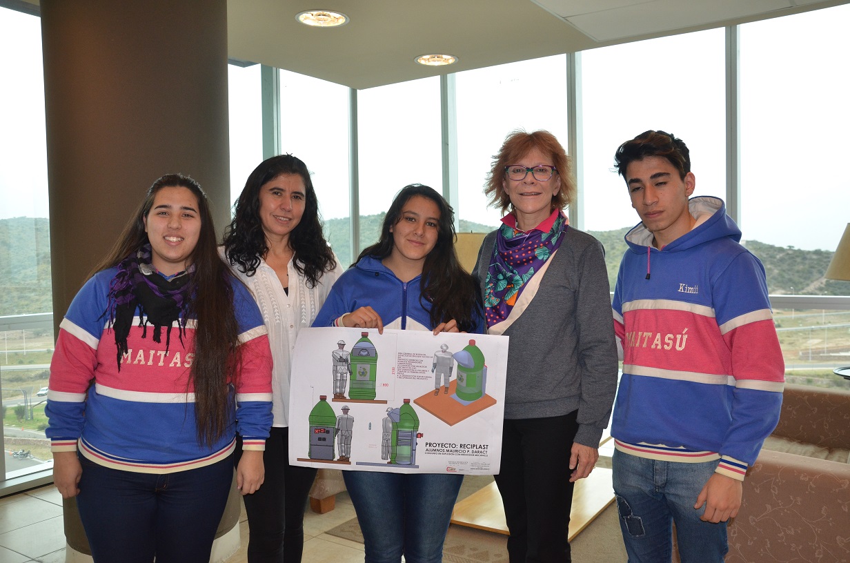 Los alumnos de la Escuela Técnica “Mauricio Daract” avanzan en su proyecto de reciclado