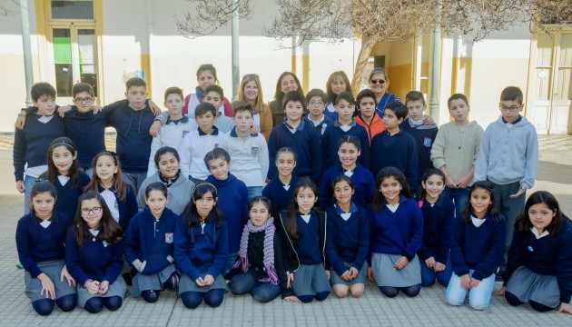 Los alumnos de 5° grado del Centro Educativo N° 9 Escuela Normal Dr. Juan Llerena de la ciudad de Villa Mercedes, se preparan para una experiencia única.