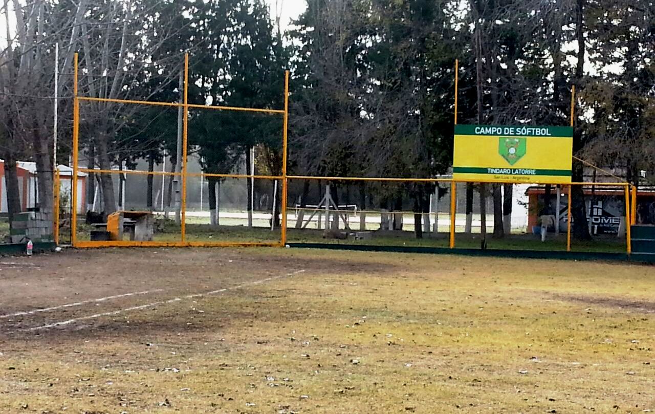 Más sóftbol en “El Ave Fénix”