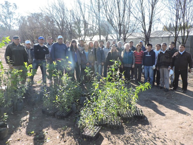 Personal de Inclusión Social se capacita en “Buenas Prácticas Forestales”.