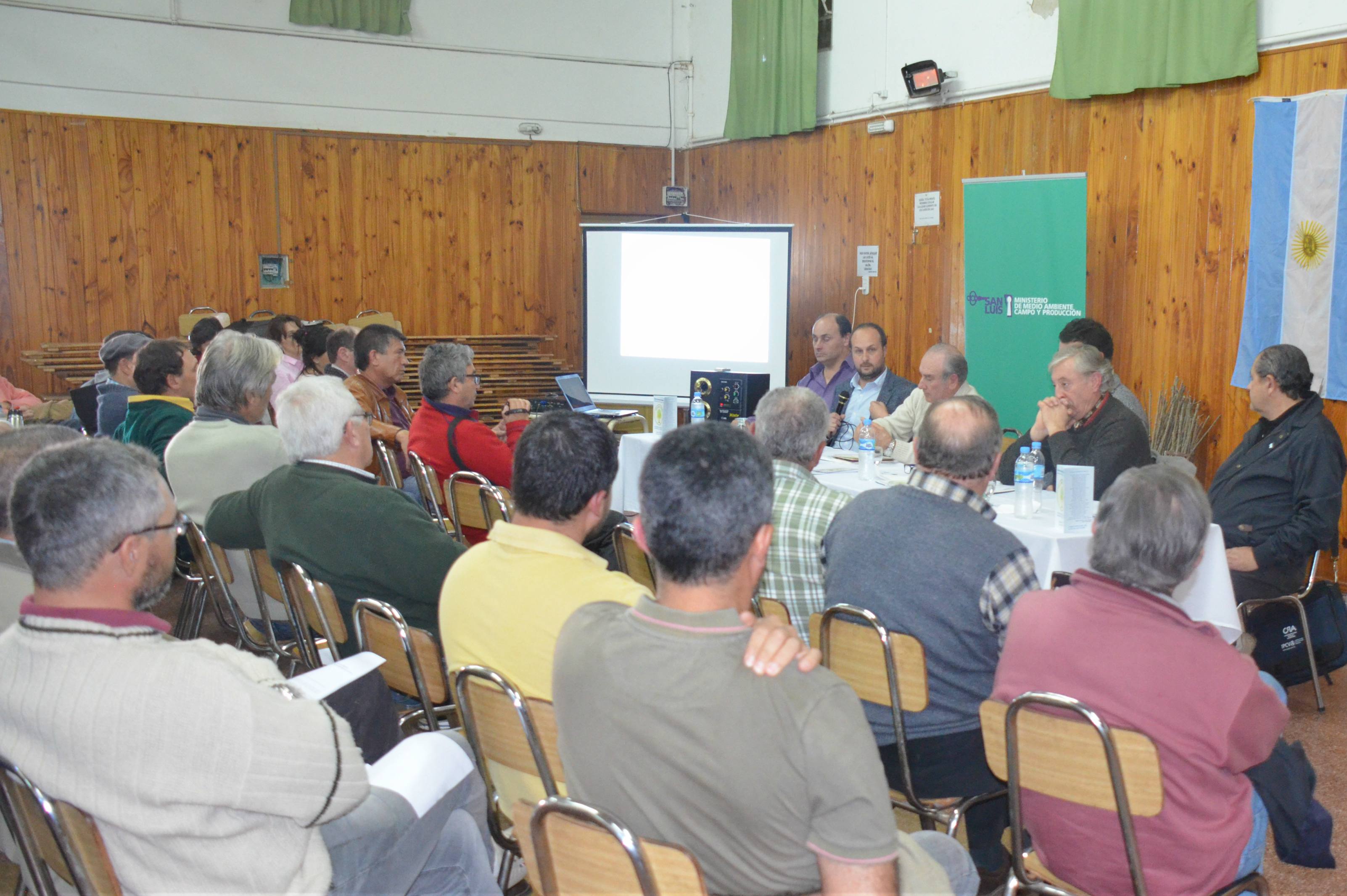 Moleker se reunió nuevamente con productores de la Cuenca del Morro