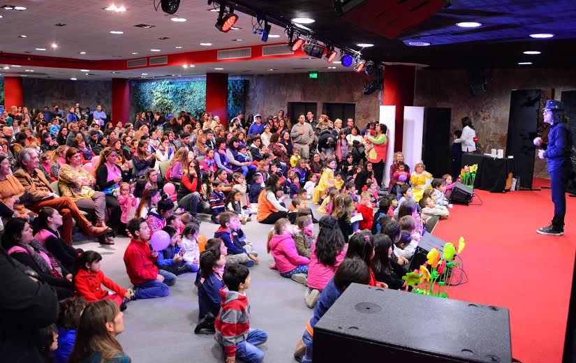 Titiricuentos presentó “Amores caninos” en Terrazas del Portezuelo