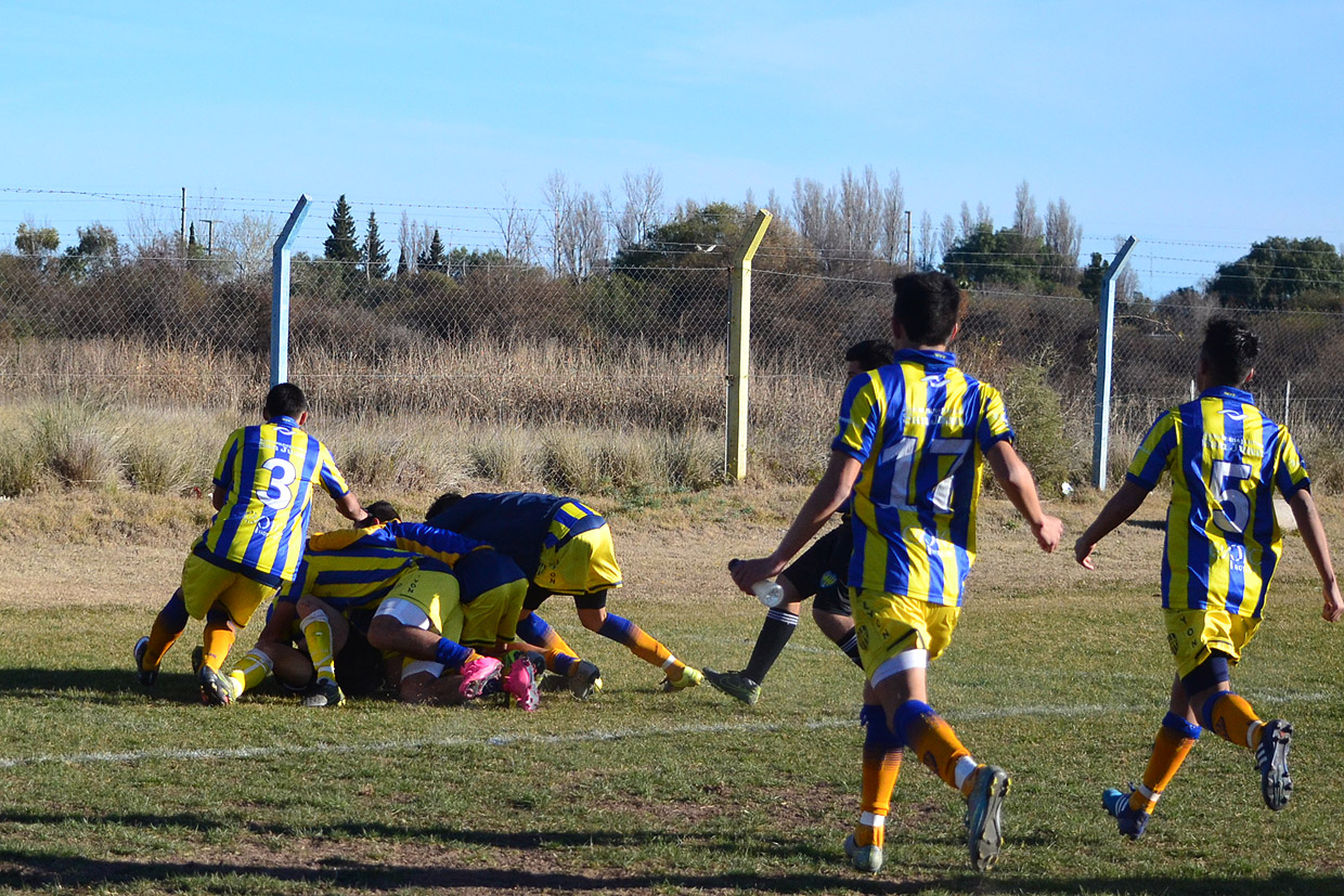 Juventud gritó campeón en categoría Reserva