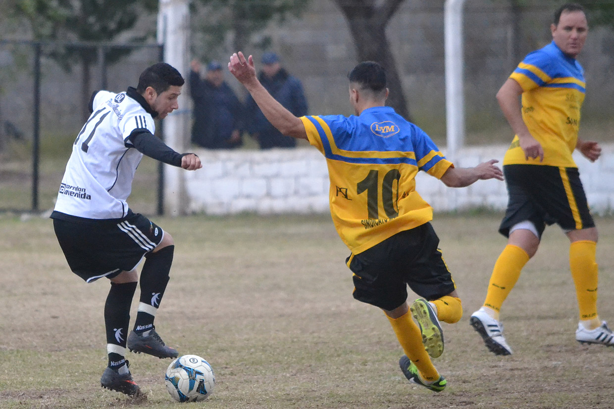 Se juegan las semifinales del fútbol puntano