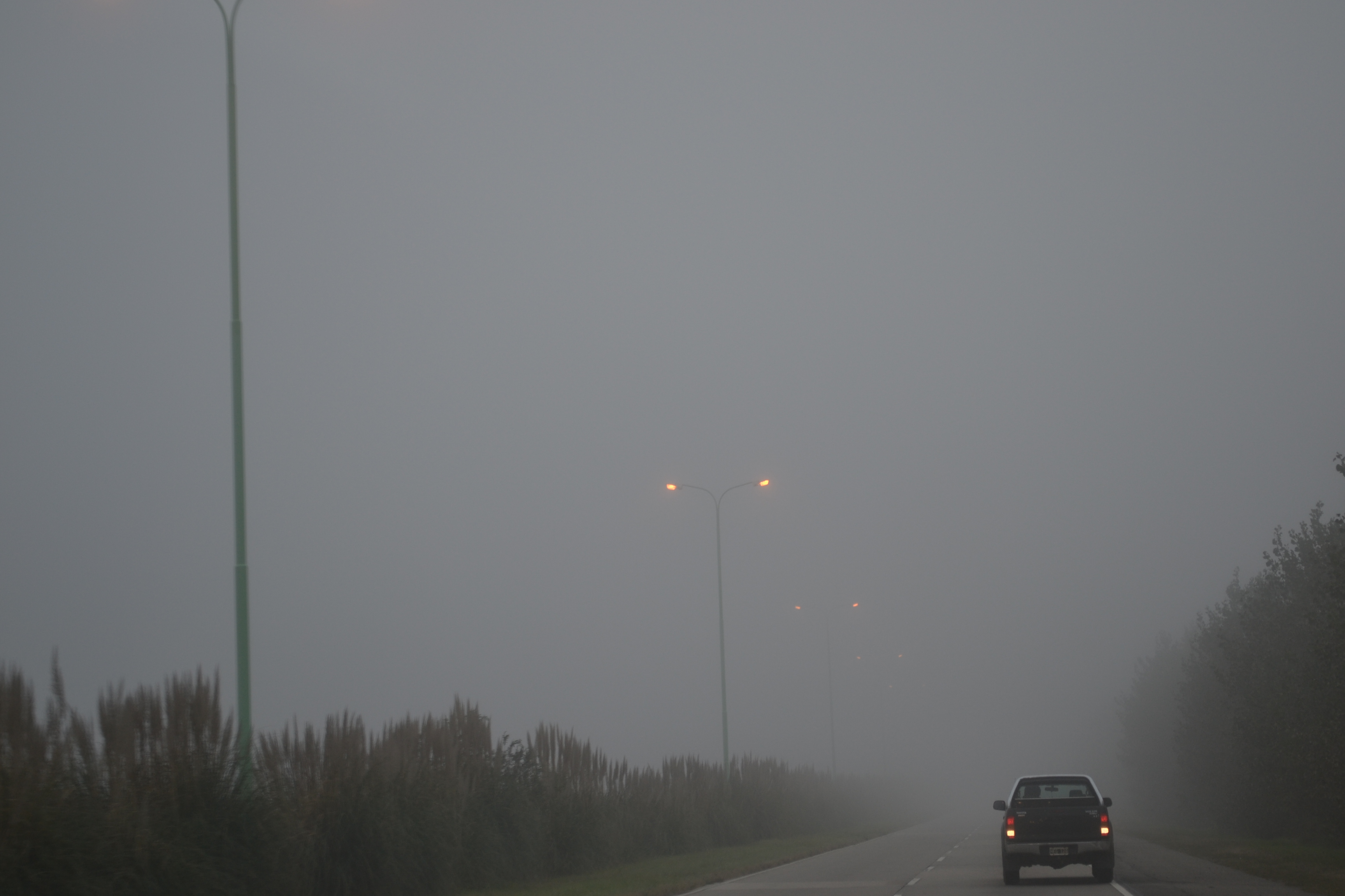 Visibilidad reducida en rutas provinciales por bancos de niebla