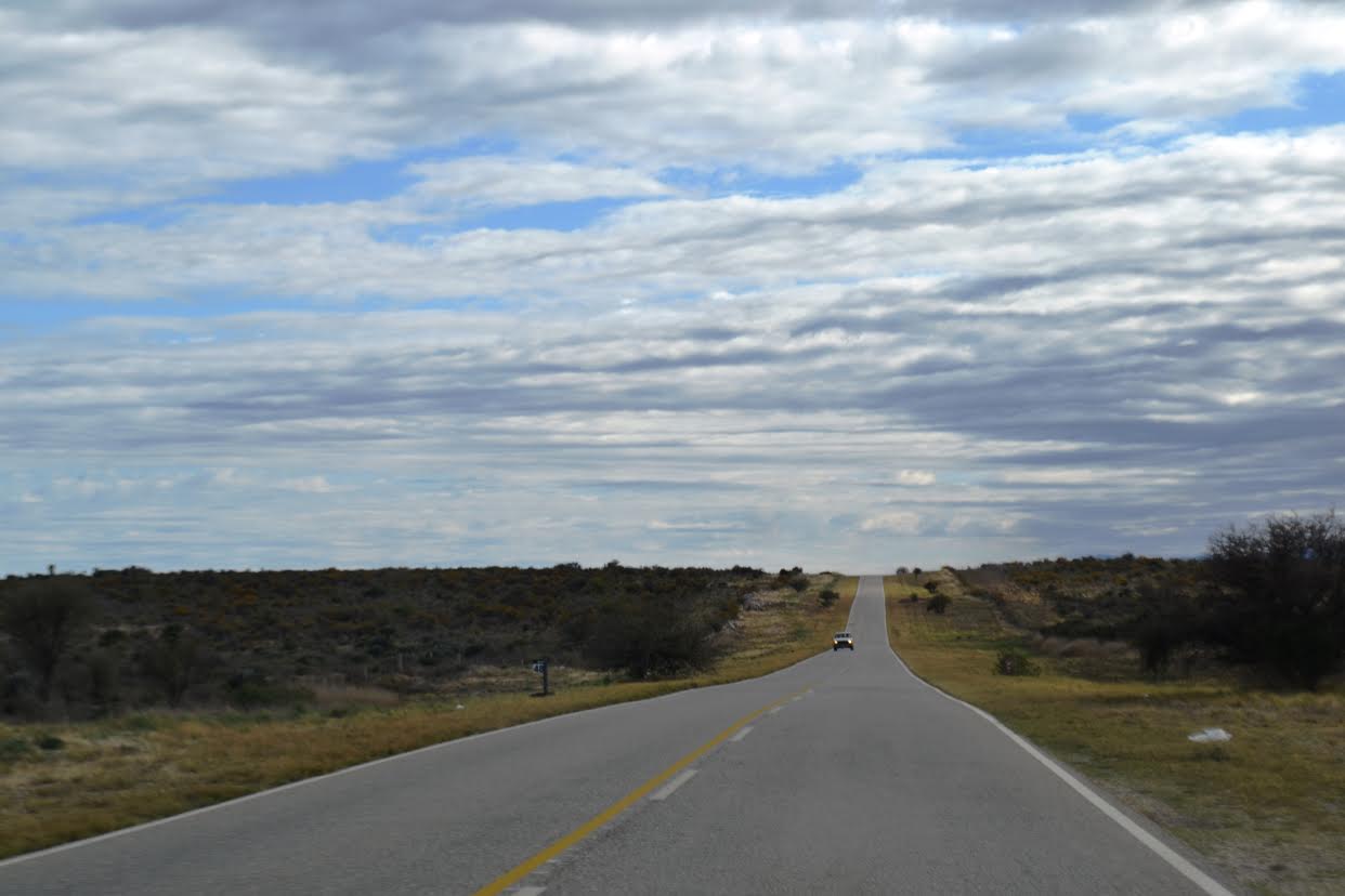 Las rutas y autopistas de la provincia están transitables y con visibilidad normal