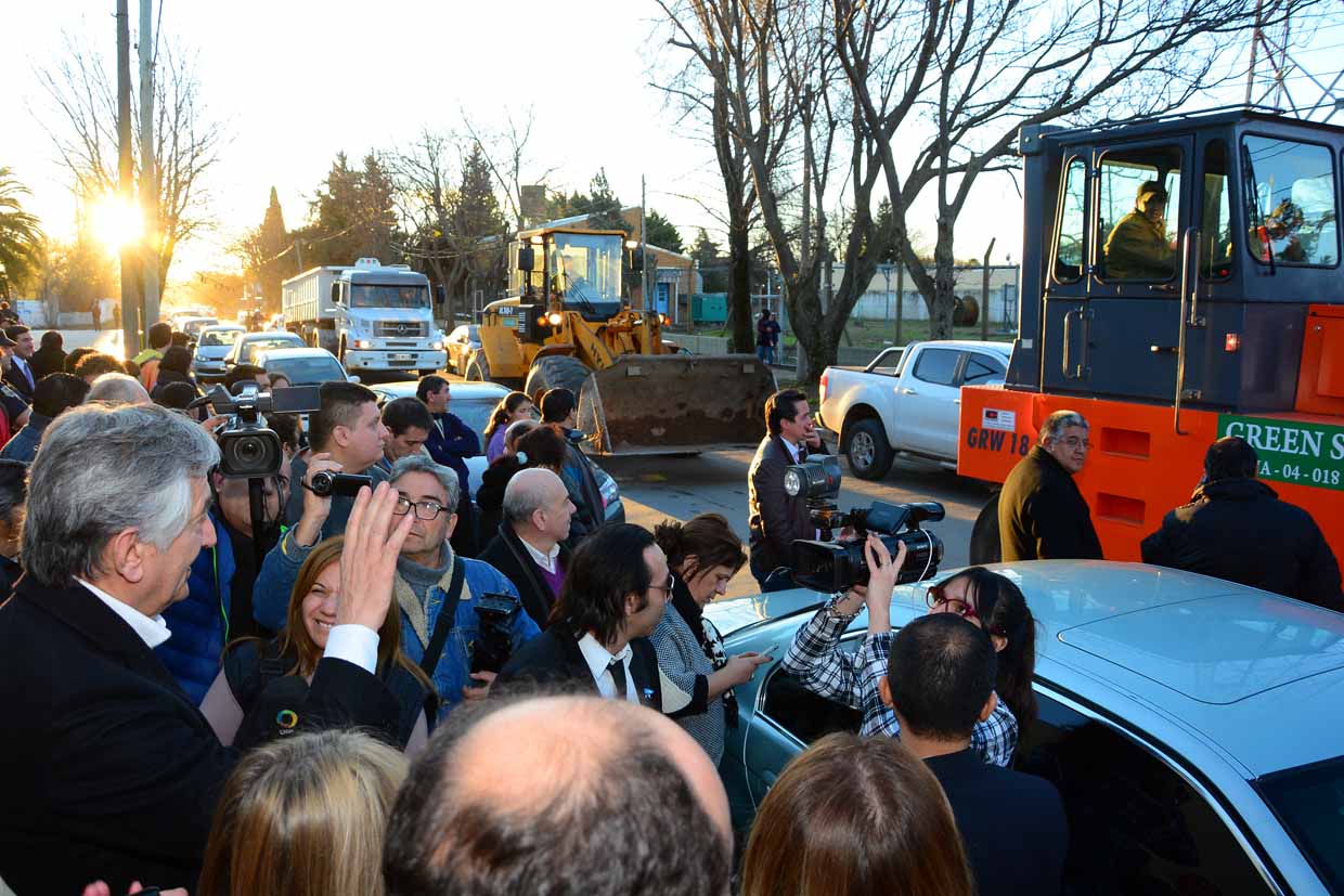 El gobernador Rodríguez Saá puso en marcha obras en el interior provincial