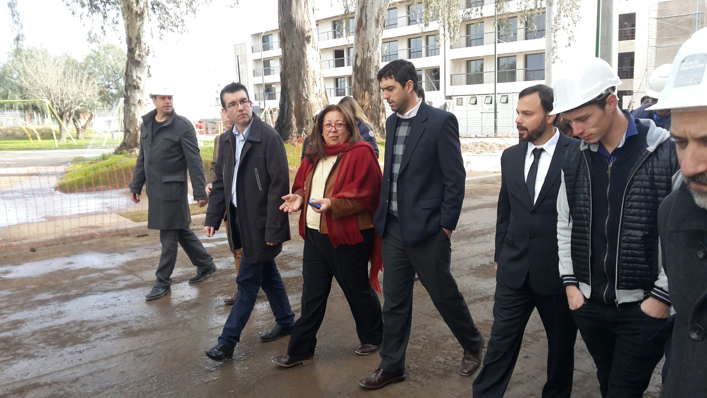 Riera, junto al titular del ANSES en la recorrida a las obras del plan PROCREAR en San Luis