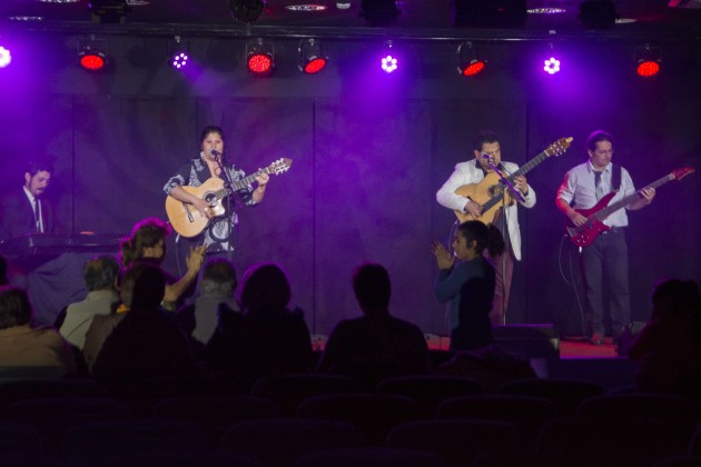 Los Cantores de Inti Huasi se presentaron en el Salón Blanco de Terrazas del Portezuelo.