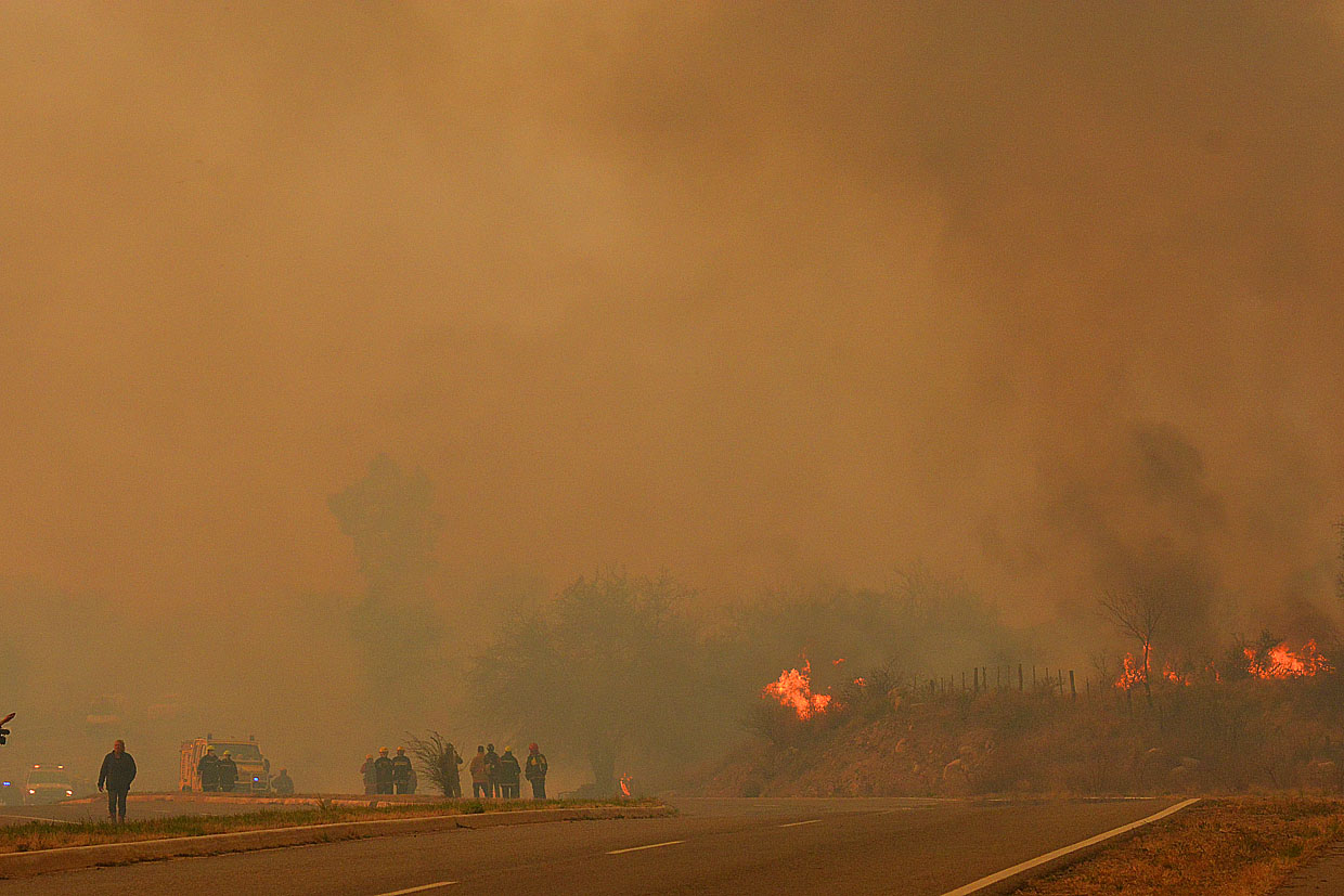 Por precaución evacuaron Sierras Marianas y un sector de Villa de la Quebrada