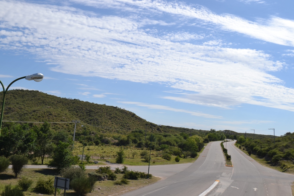 Las rutas y autopistas de la provincia están transitables y con visibilidad normal