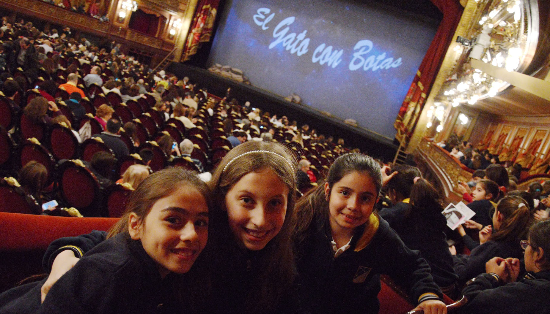 La ópera “El gato con botas” impactó a las alumnas del Instituto “Aleluya”