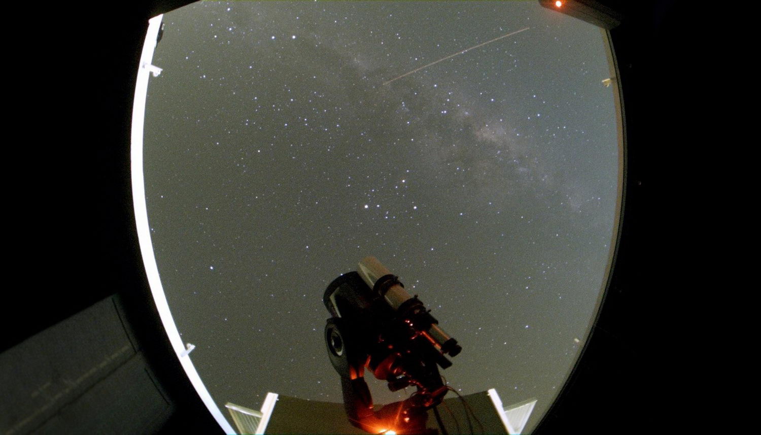 Conjunción de planetas, figuras astronómicas y lluvia de meteoros iluminarán el cielo del viernes