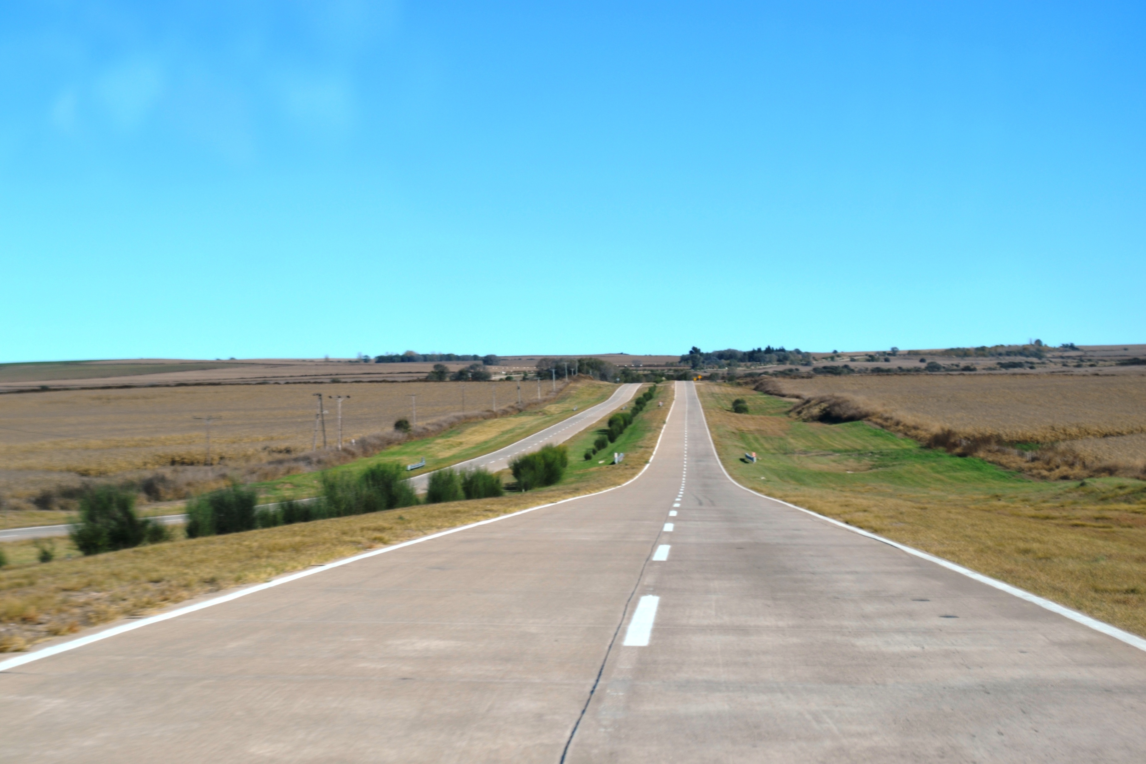 Las rutas y autopistas de la provincia están transitables