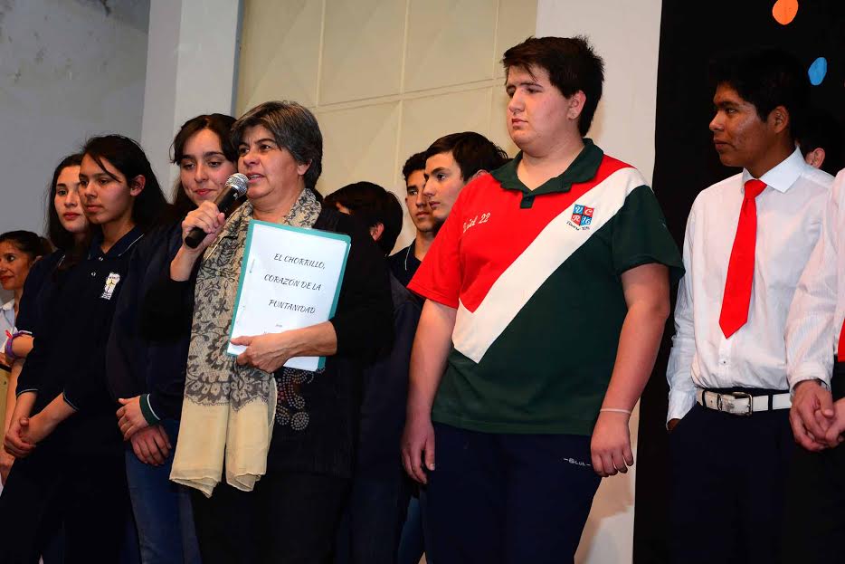 Alumnos presentaron lo que será el libro “El Chorrillo, corazón de la Puntanidad”