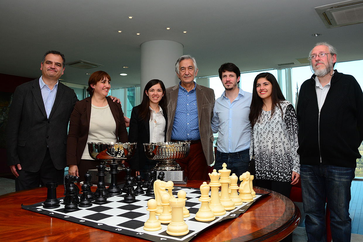 El gobernador recibió a los campeones argentinos de ajedrez