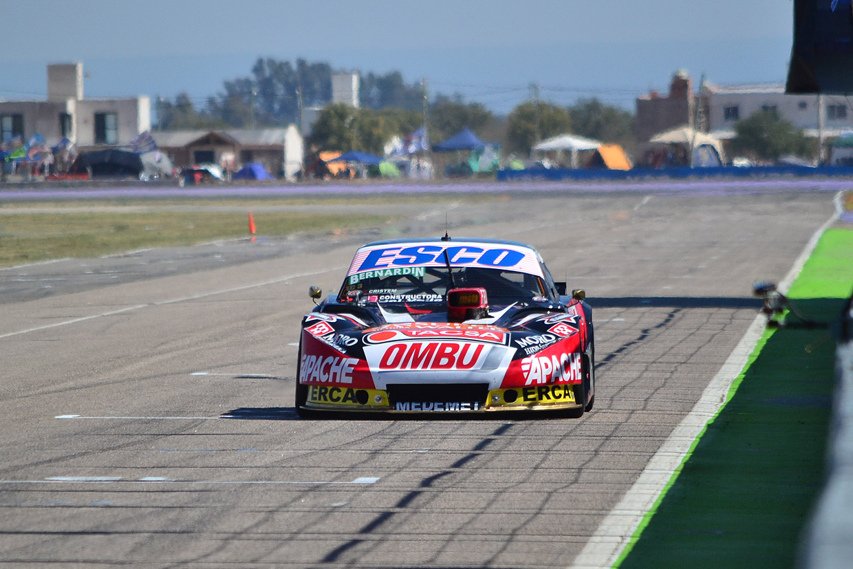 Facundo Ardusso se quedó con la pole en el “Rosendo Hernández”