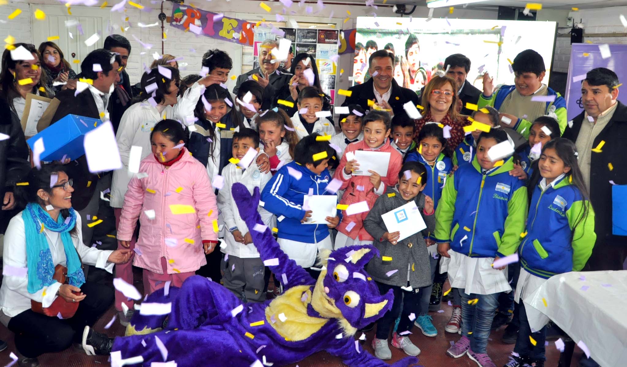 Las estampillas escolares llegaron a Planta de Sandía, San Martín y La Toma