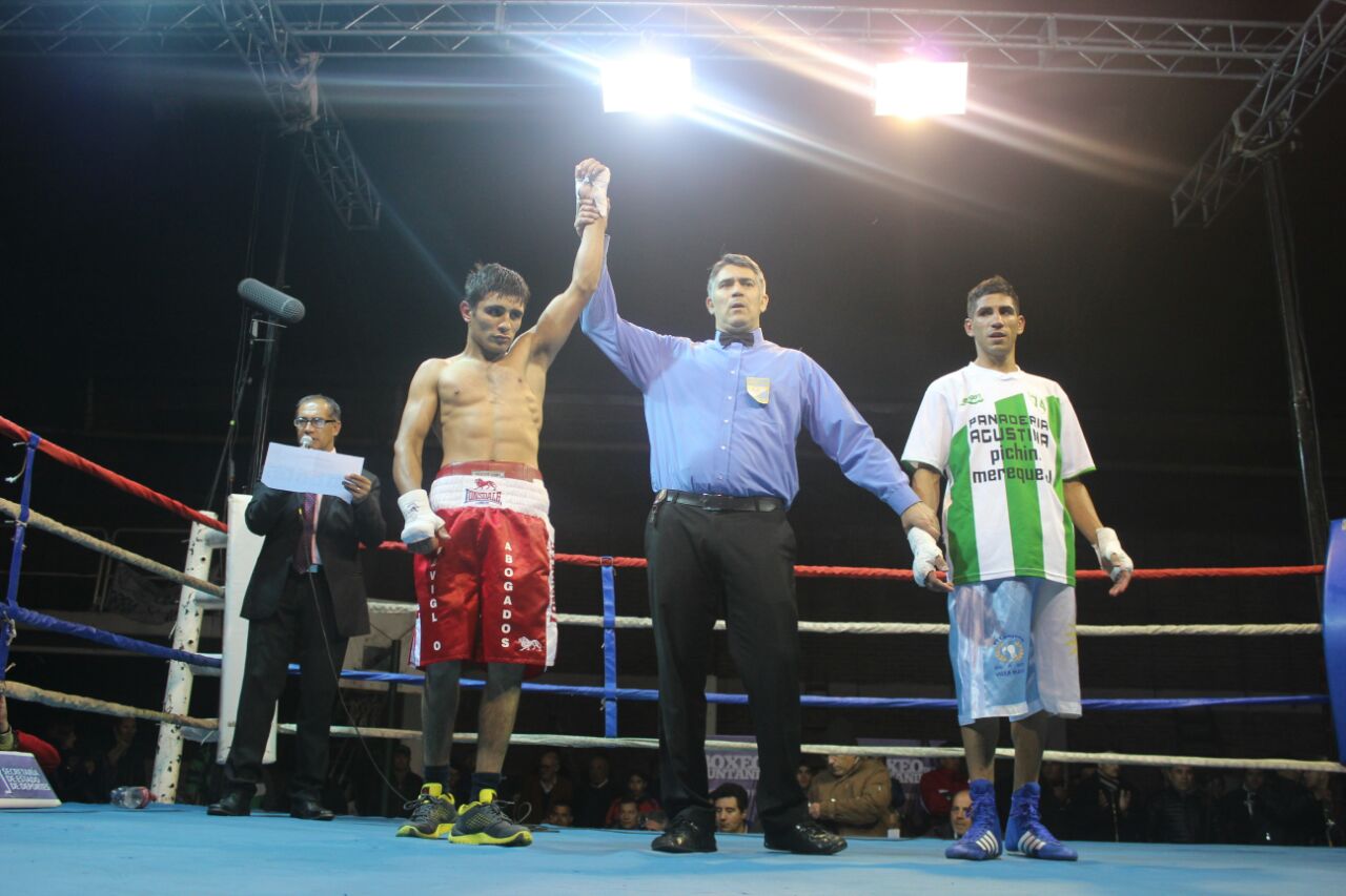 Con firmeza Stodulski ganó en la segunda velada del Boxeo de la Puntanidad