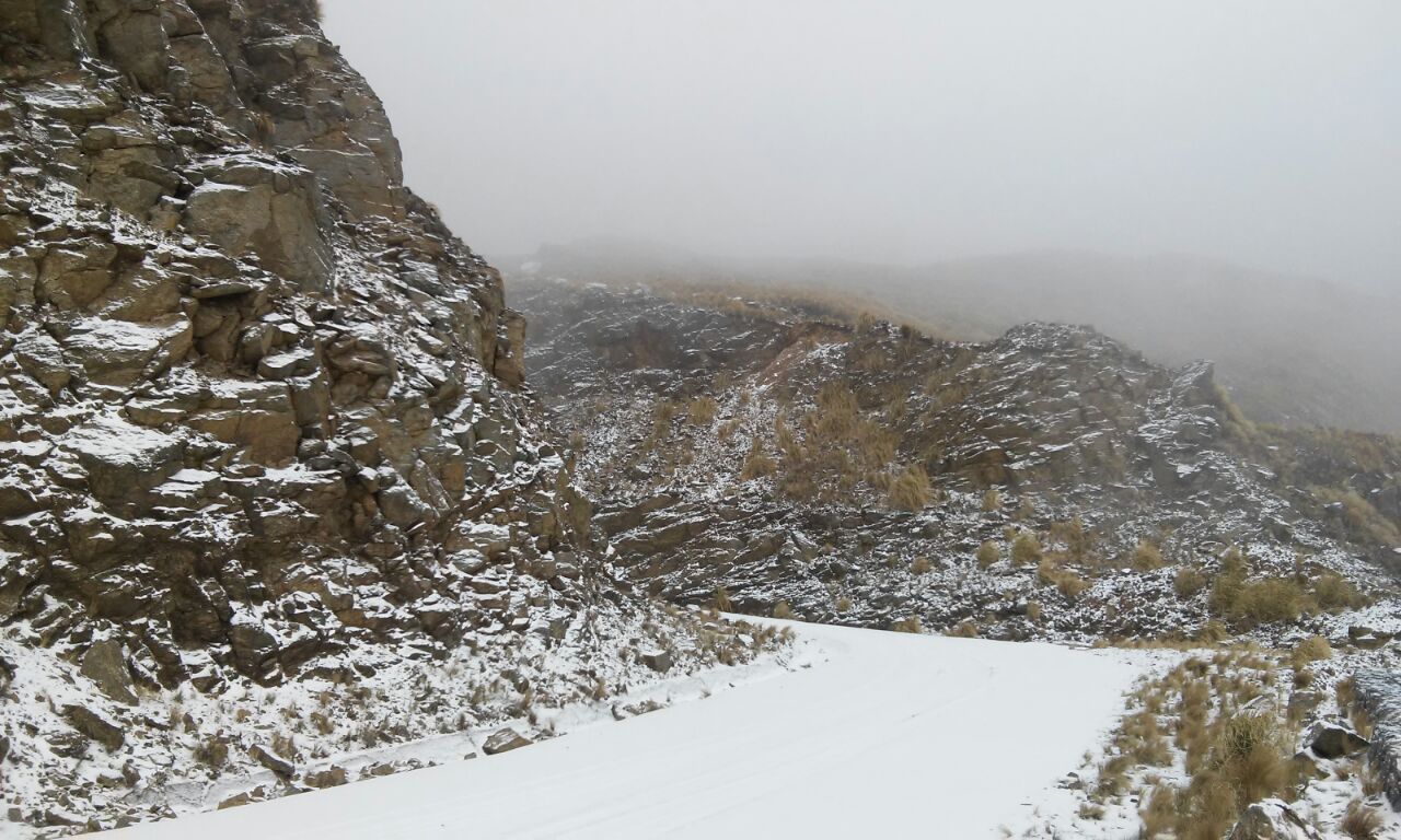 Llegó la nieve a Villa de Merlo y La Carolina