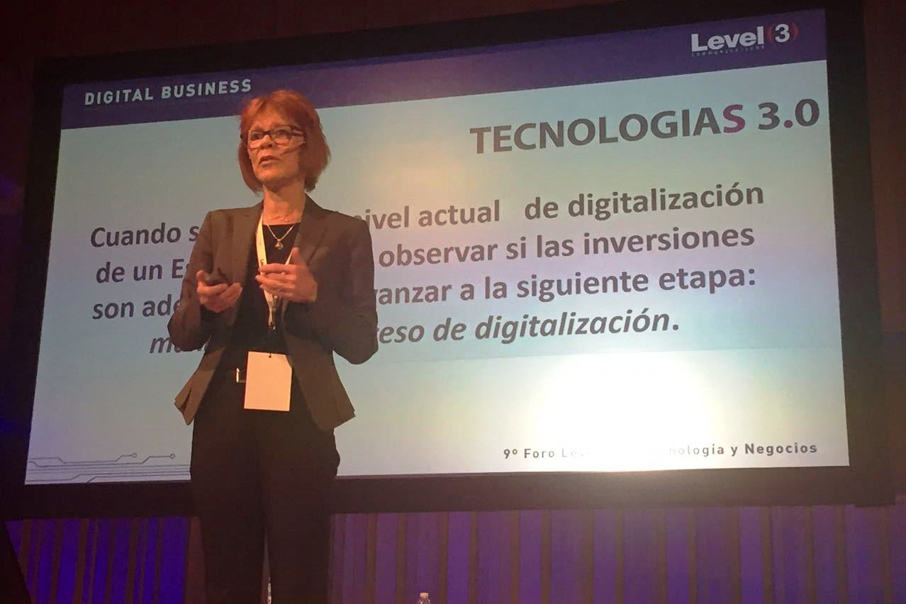 La ministra Bañuelos disertó sobre la política tecnológica puntana en el Foro Level 3