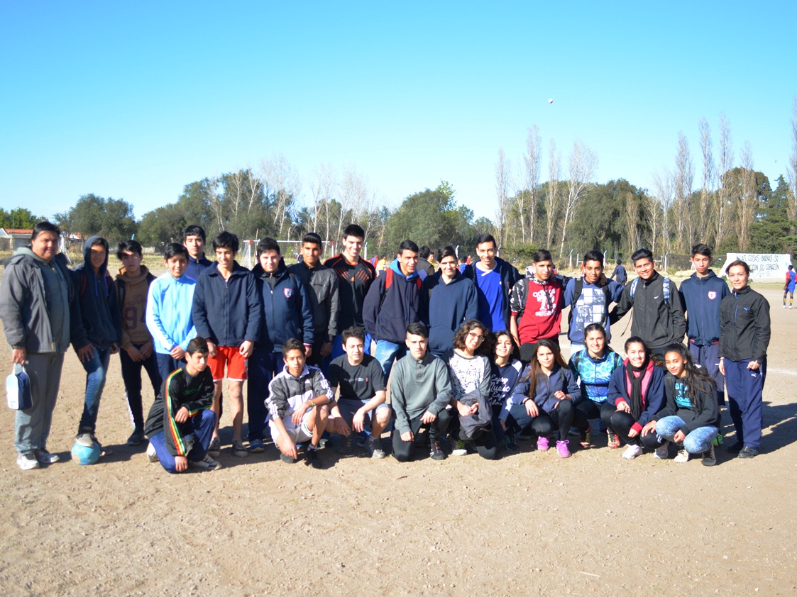 Fútbol 11 y atletismo se disputaron en el Colegio Nº 9 “Domingo Sarmiento”