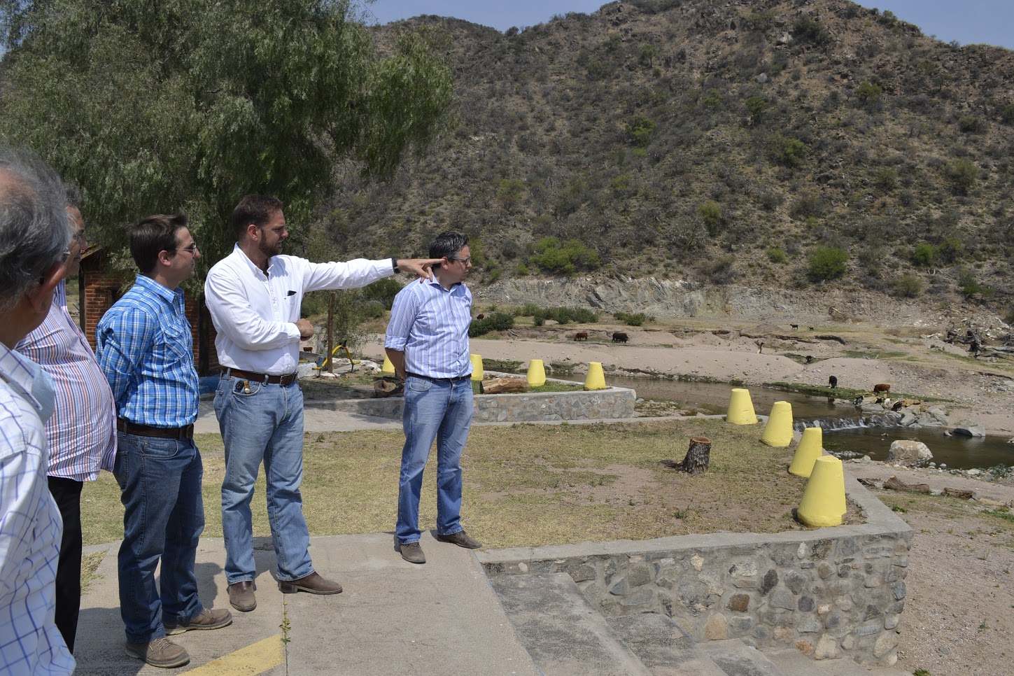 Se reactiva la obra del muro de contención de Quines