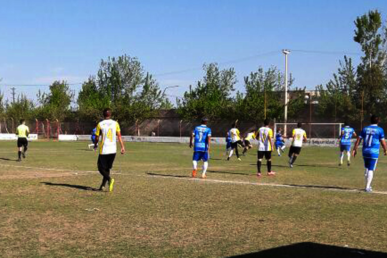 Jorge Newbery empató ante el CEC en Mendoza