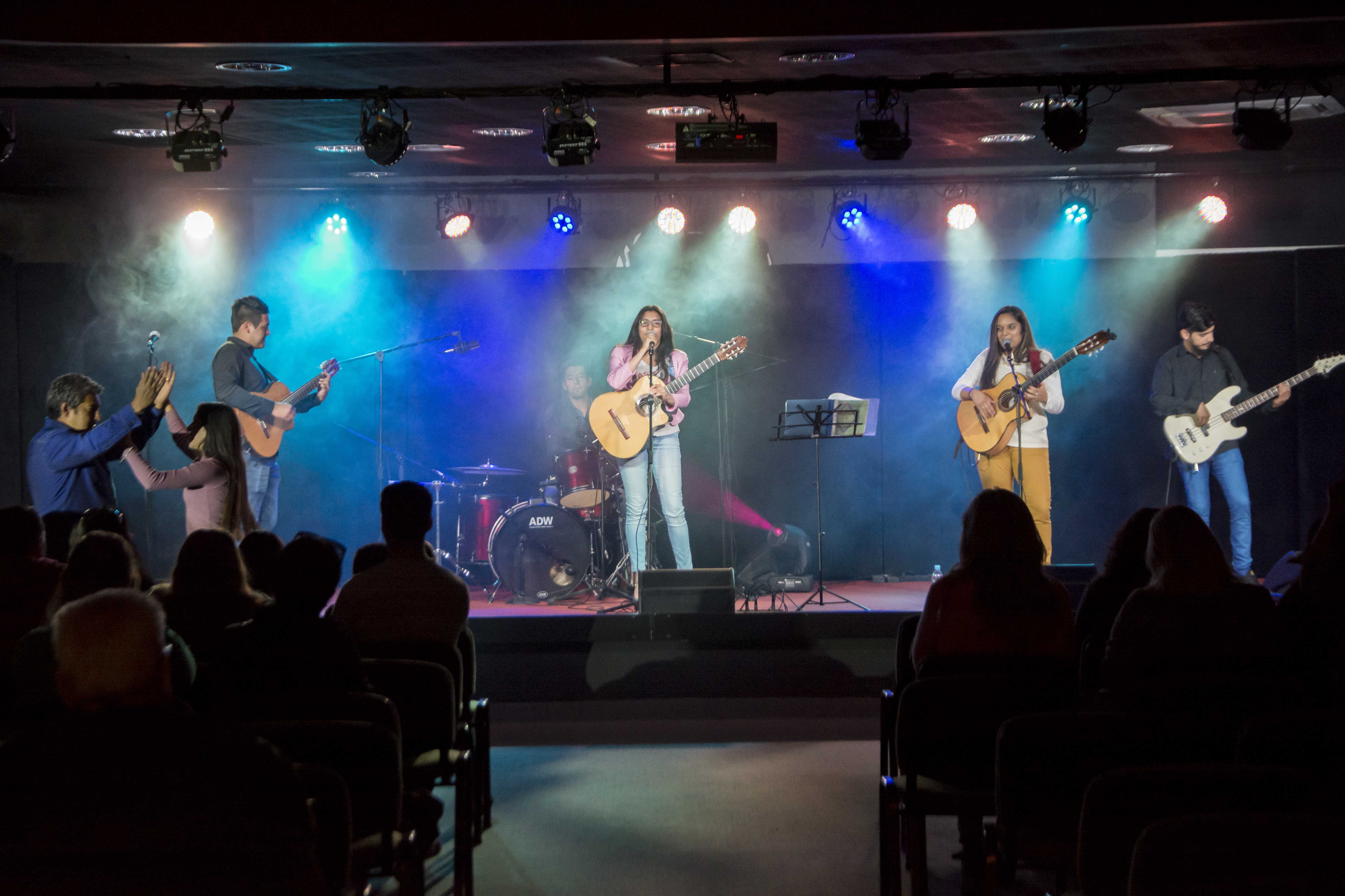 Herencia de Guitarra se presentó en Terrazas