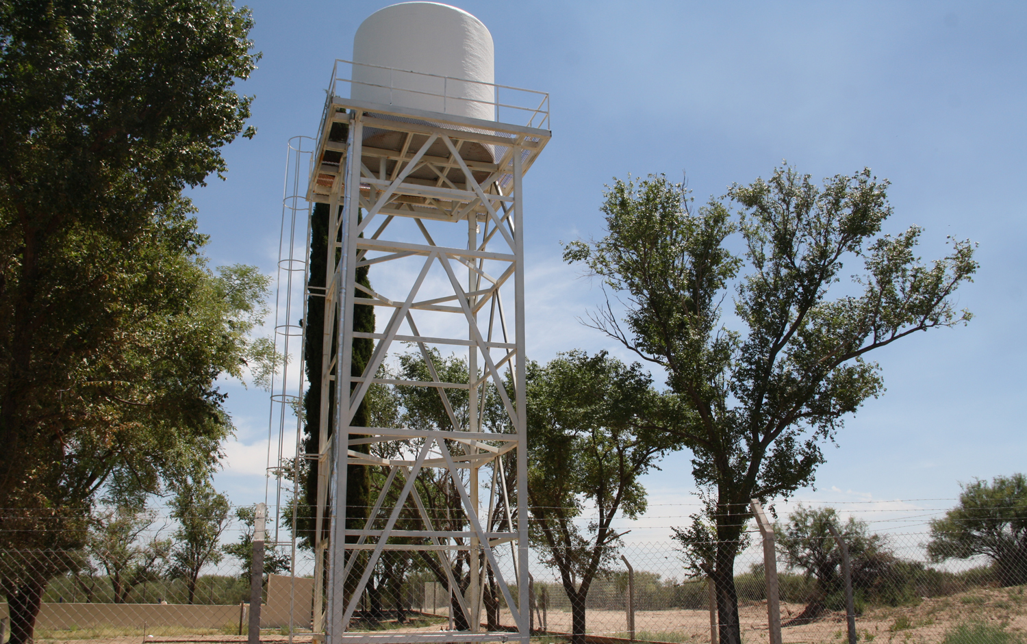 Inspección y arreglos en bombas de agua subterránea