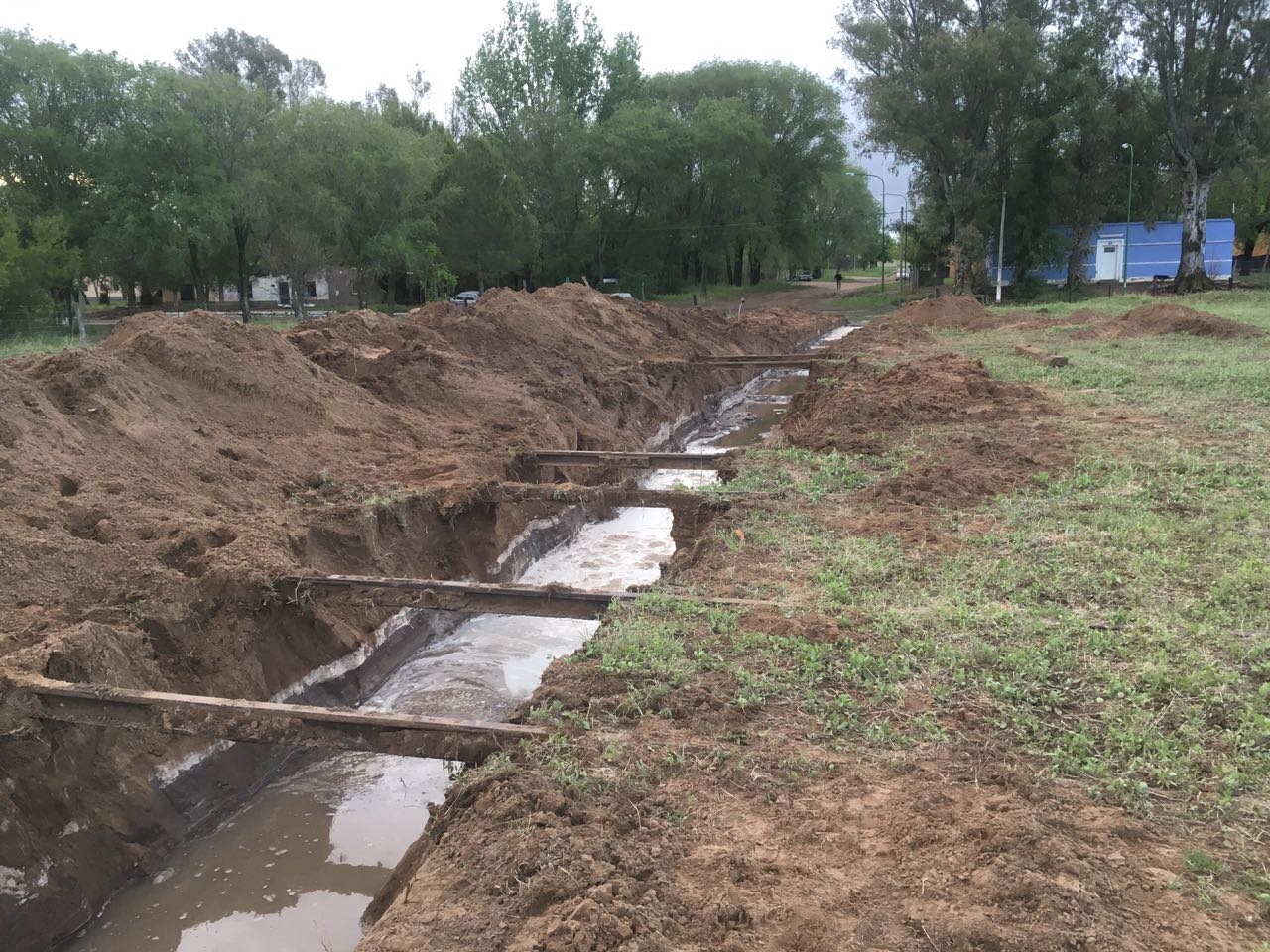 Asistencia a la localidad de Batavia por las altas precipitaciones