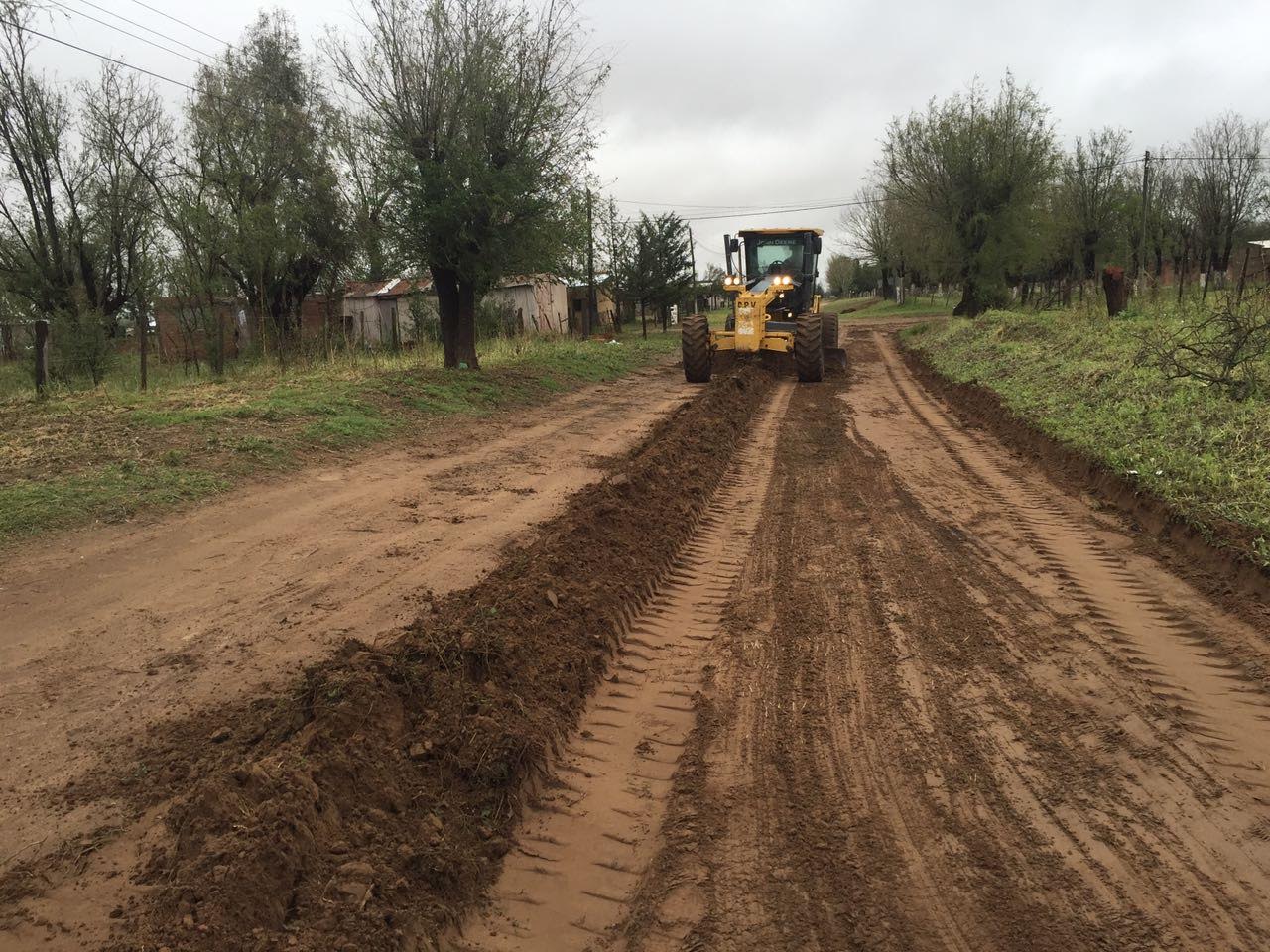 Temporal: realizan obras para ayudar a la localidad de Buena Esperanza