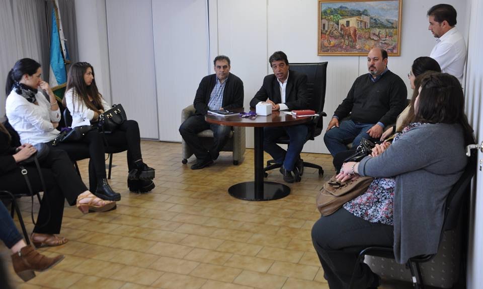 Alumnos de Turismo de la UCCuyo se reunieron con el ministro Daniel Orlando