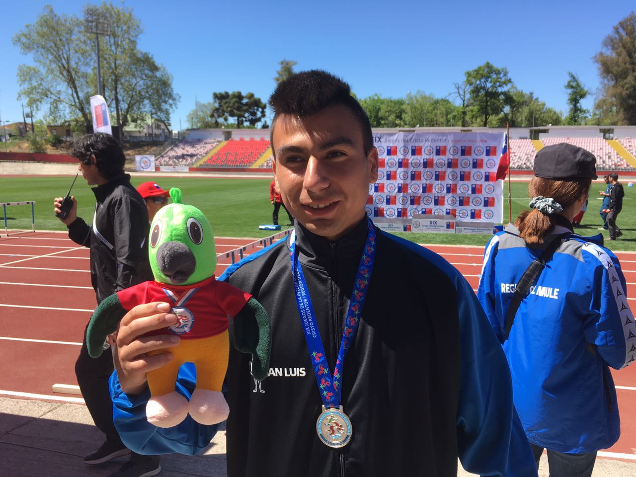 El atletismo le dio la primera medalla a San Luis en la jornada inaugural