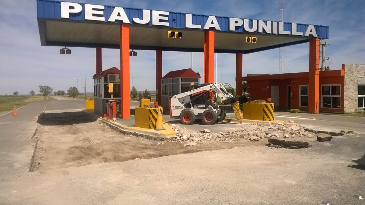 Comenzaron las obras en el peaje de La Punilla