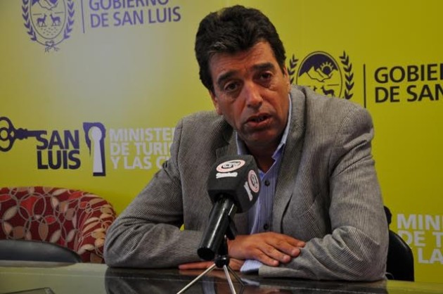 El ministro de Turismo y Las Culturas, Daniel Orlando, explicó los motivos de la suspensión del Carnaval Puntano.