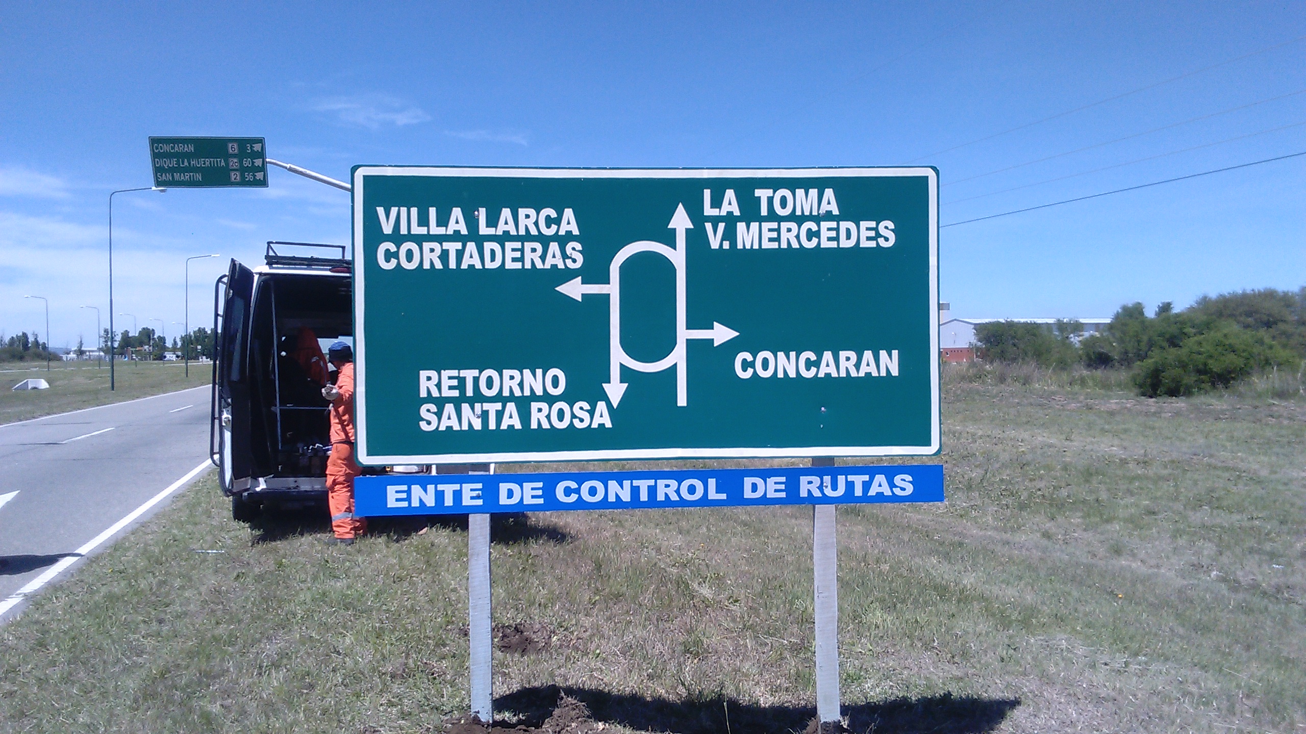 Continúan las obras para mejorar la señalización vial