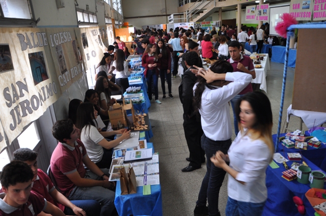 Alumnos de la Escuela Técnica N° 8 mostraron sus proyectos turísticos