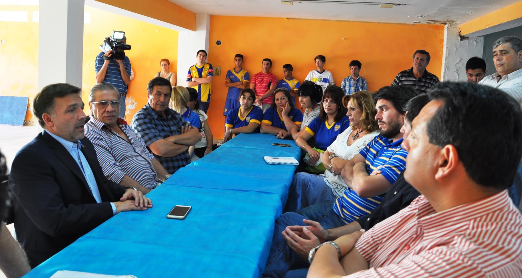 Juventud sueña con establecer su Escuela Generativa