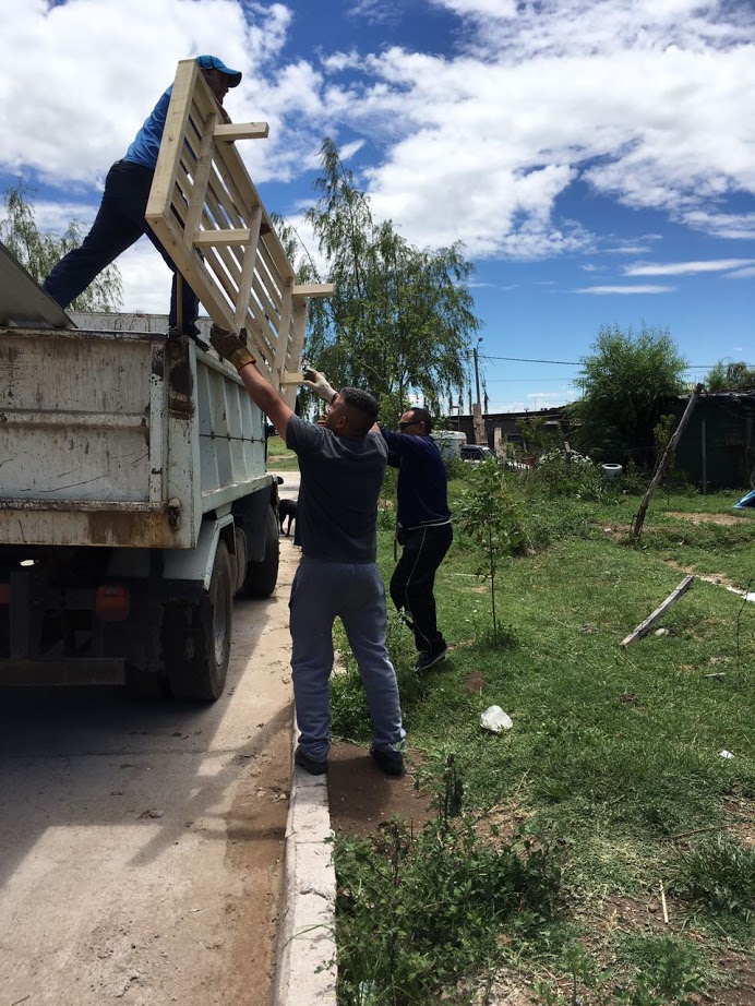 Desarrollo Social asistió a vecinos afectados por la tormenta del pasado domingo